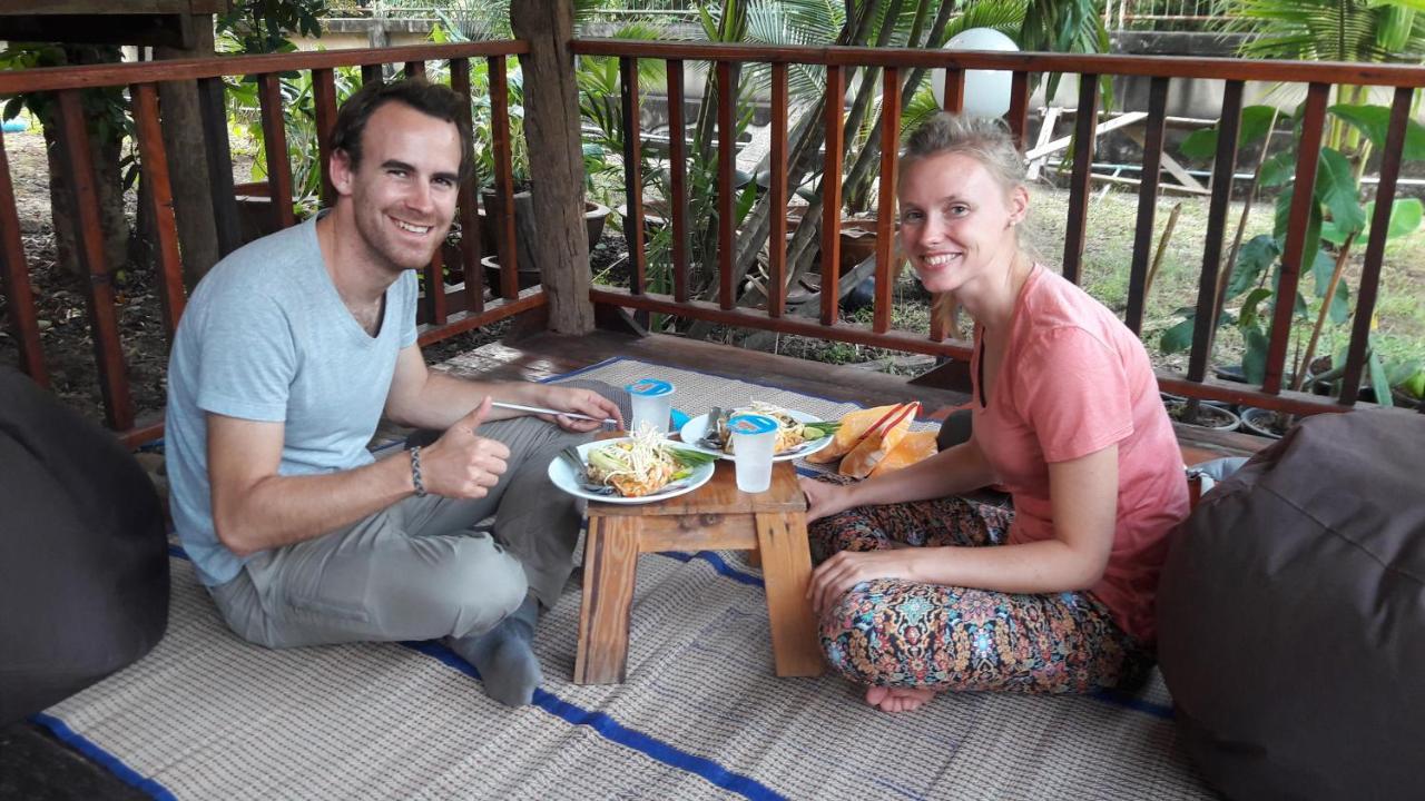 Plus Hostel Ayutthaya Екстер'єр фото