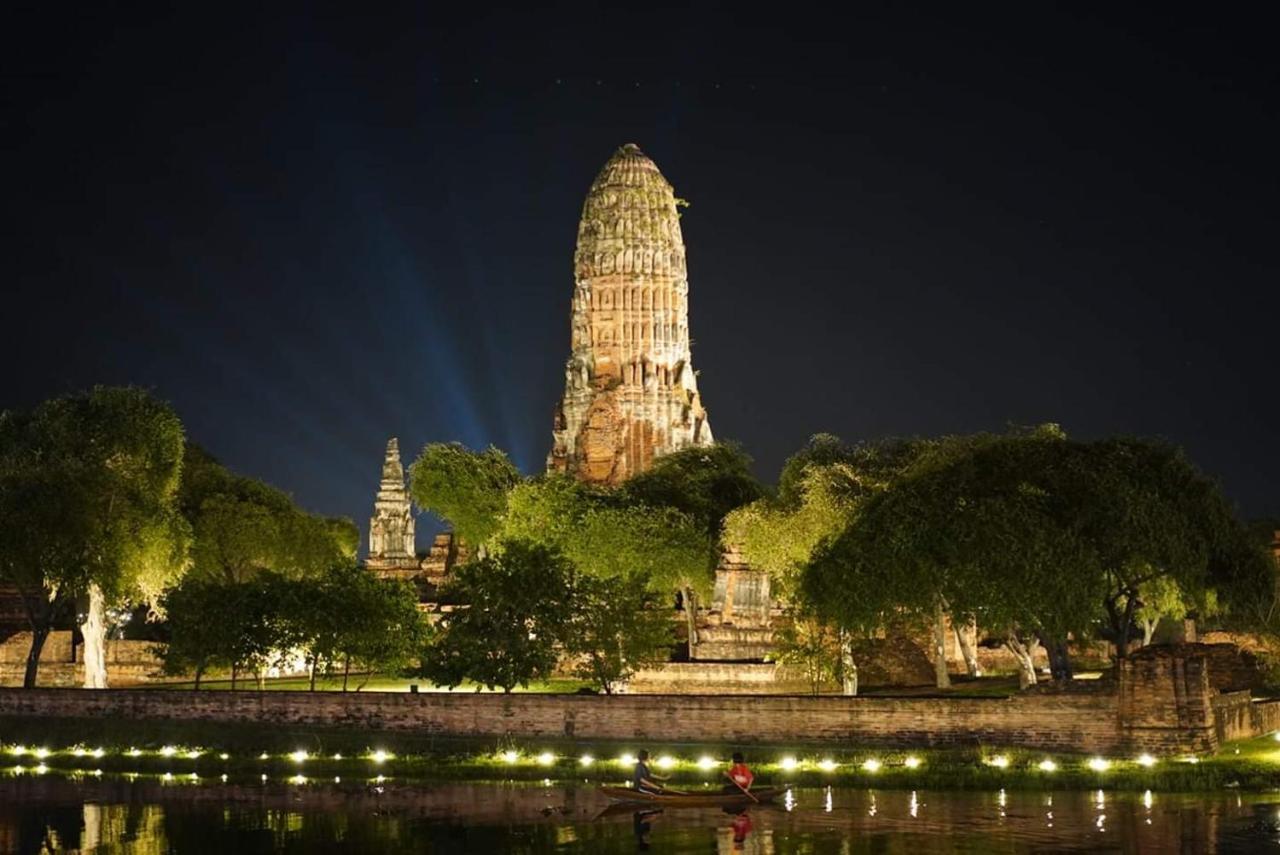 Plus Hostel Ayutthaya Екстер'єр фото
