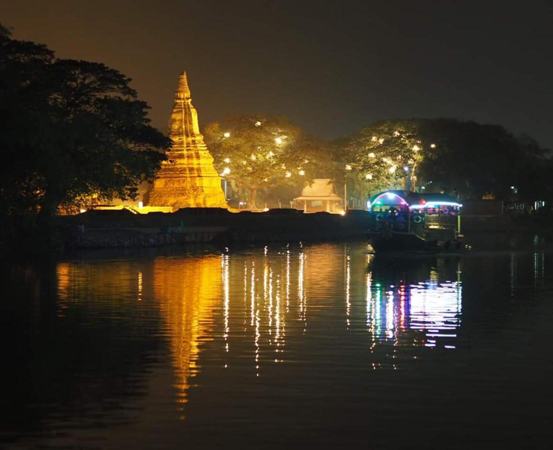 Plus Hostel Ayutthaya Екстер'єр фото