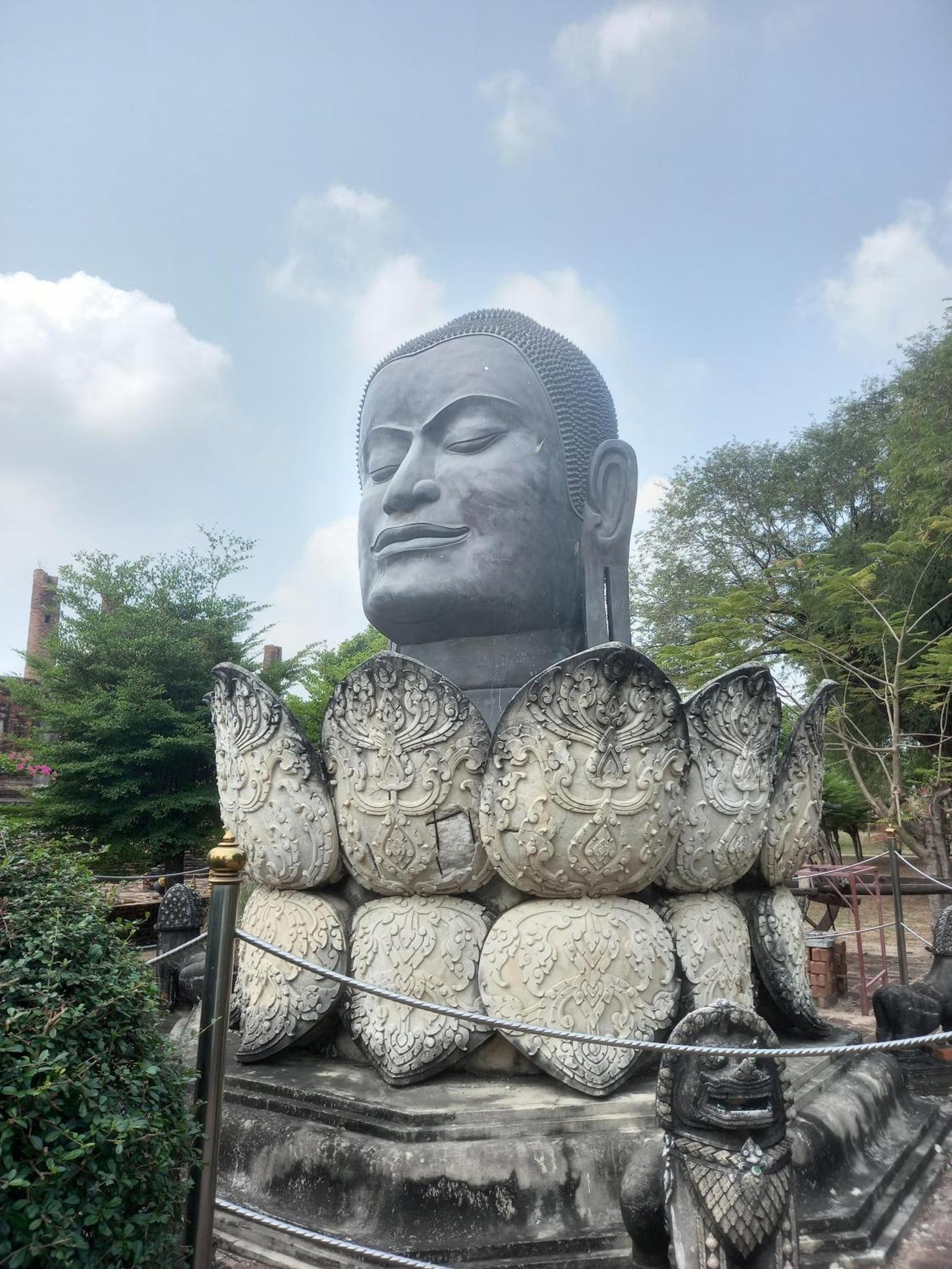 Plus Hostel Ayutthaya Екстер'єр фото