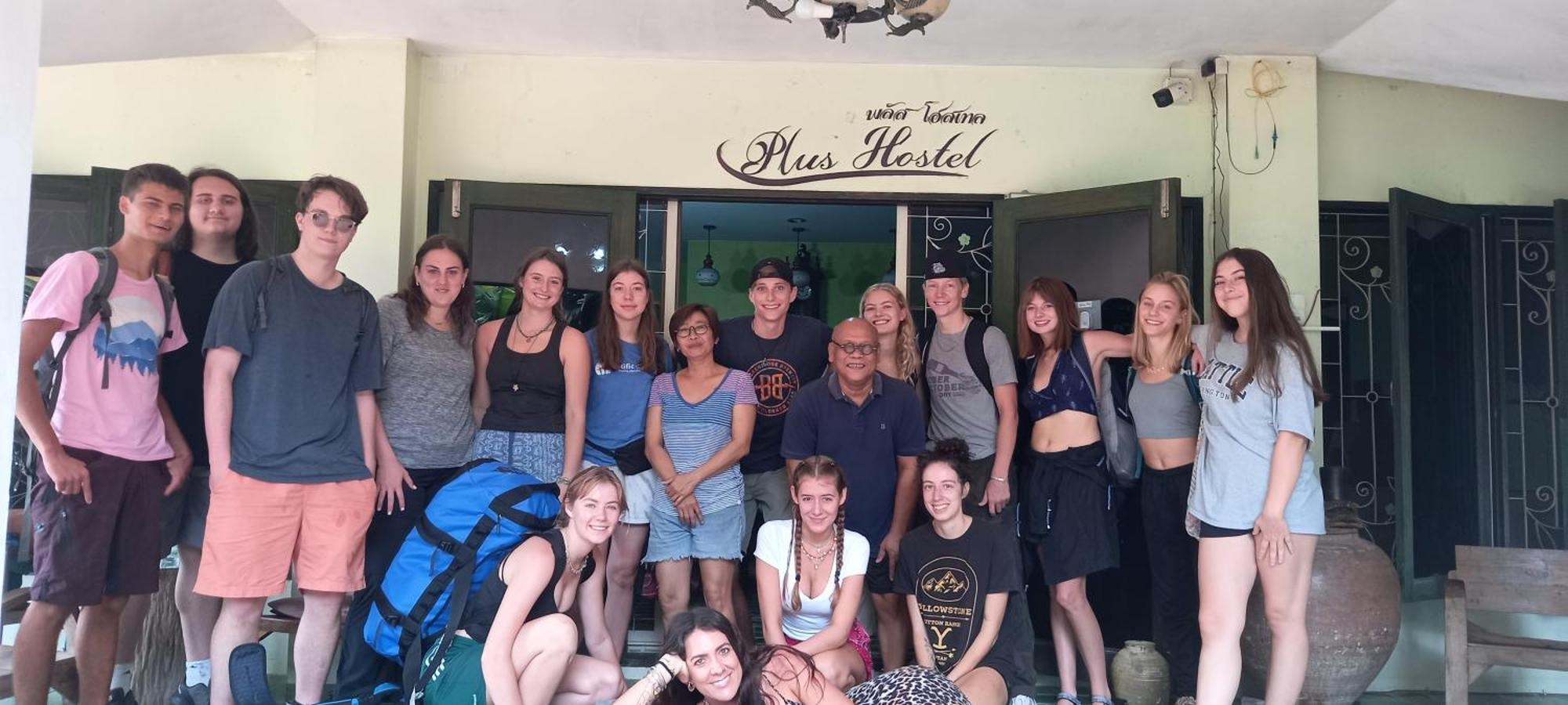 Plus Hostel Ayutthaya Екстер'єр фото