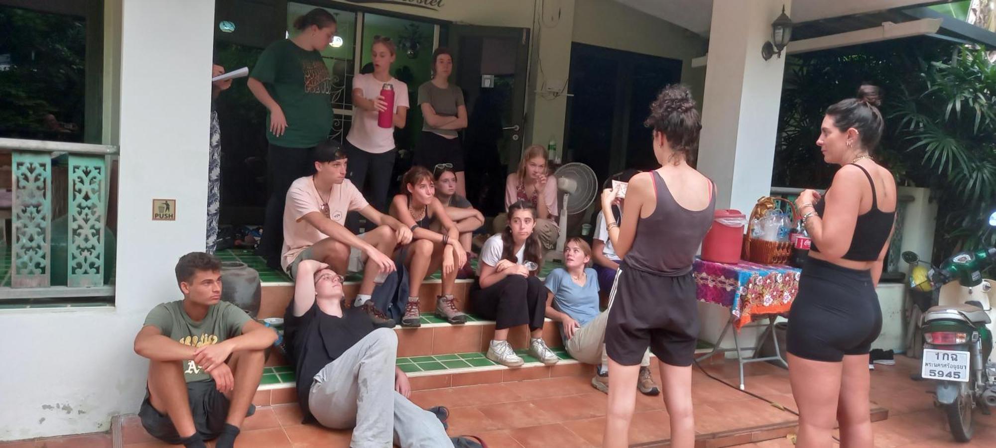 Plus Hostel Ayutthaya Екстер'єр фото
