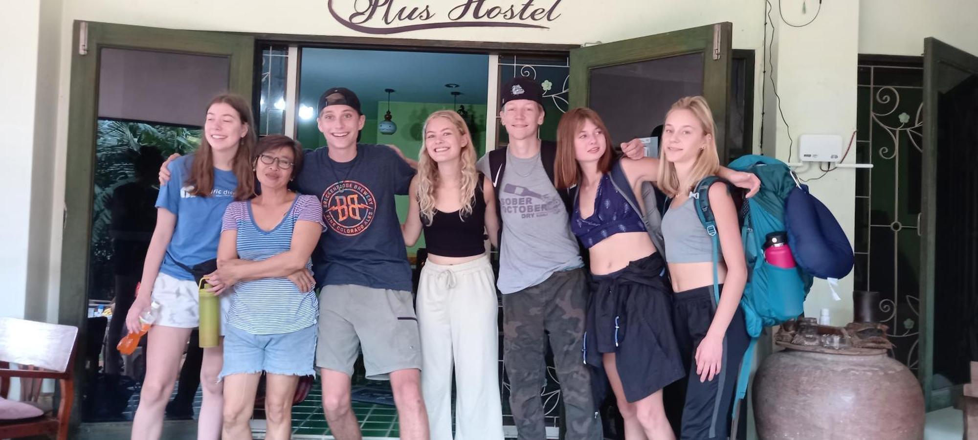 Plus Hostel Ayutthaya Екстер'єр фото